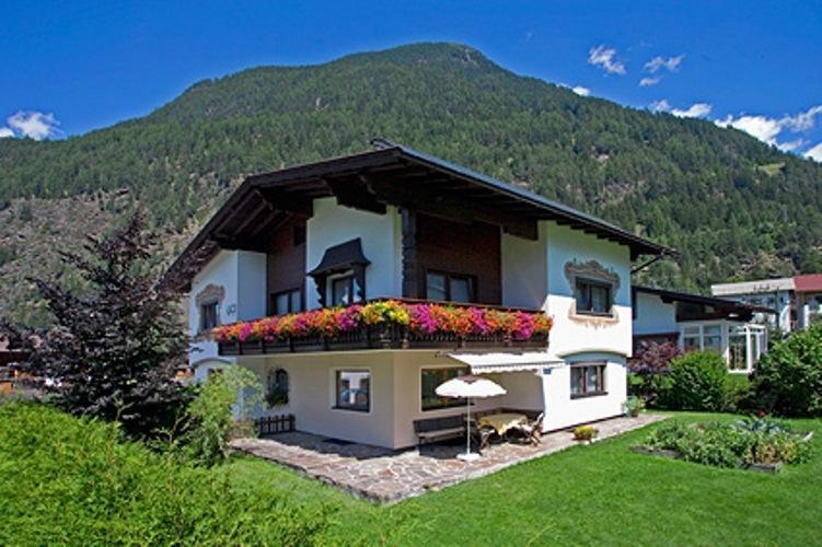 Ferienwohnungen Plattner Längenfeld Exterior foto